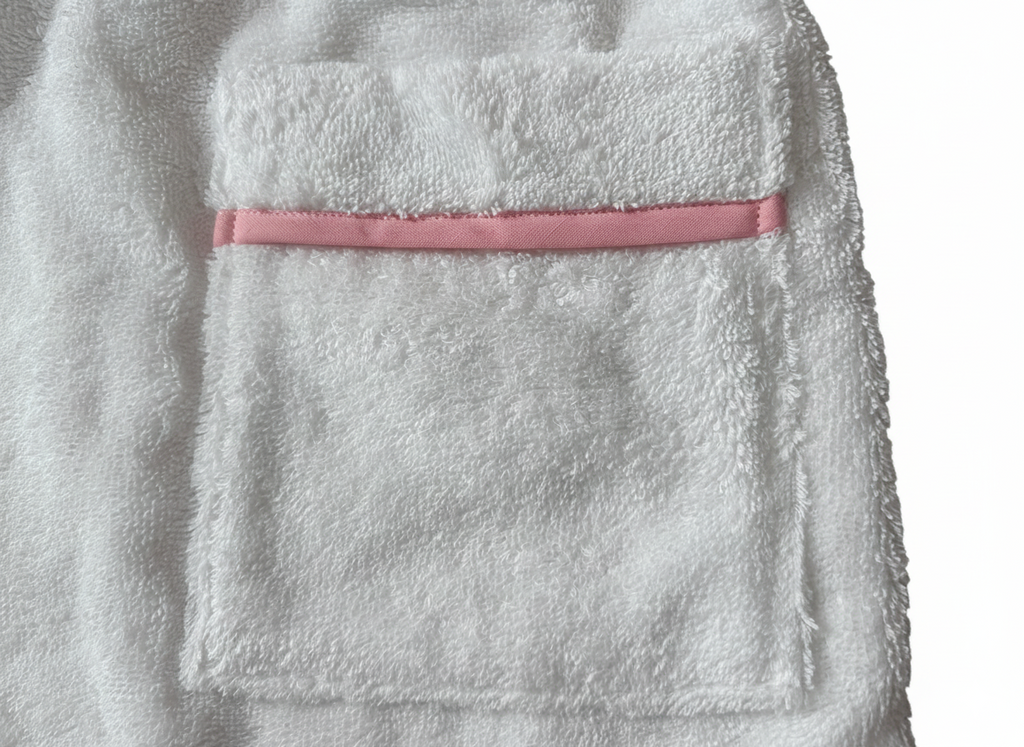 Accappatoio in spugna 2 anni con ricamo fiocco rosa